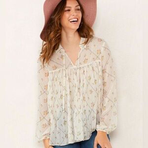 Pretty Floral print long sleeve sheer blouse